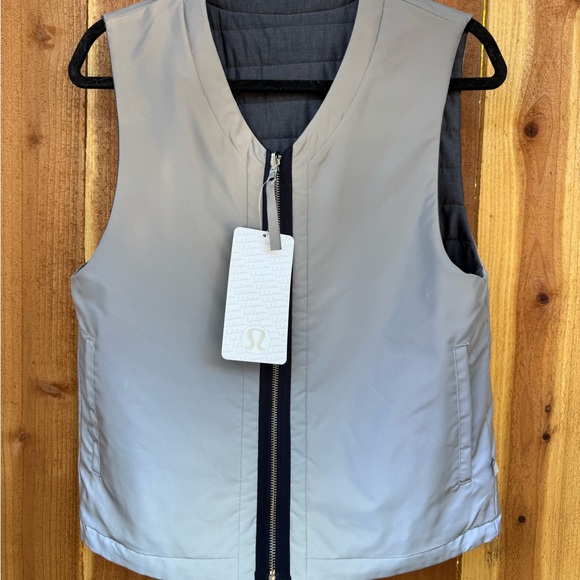 Lululemon light & bright reversible reflective vest Sz S silver new w/ tags *515 - Picture 1 of 13